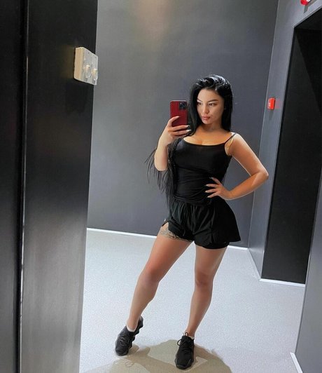 Zhansaya Dakarimova onlyfans strip