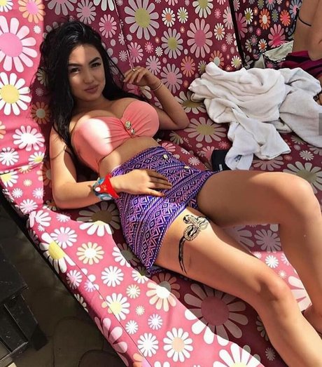 Zhansaya Dakarimova onlyfans ass