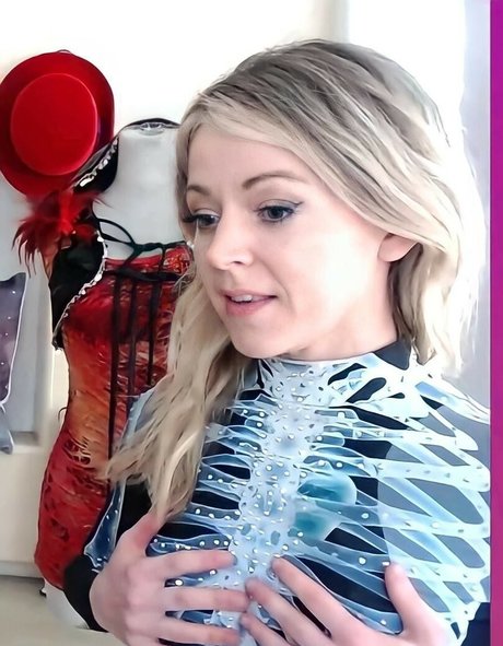 Lindsey Stirling onlyfans leaks.