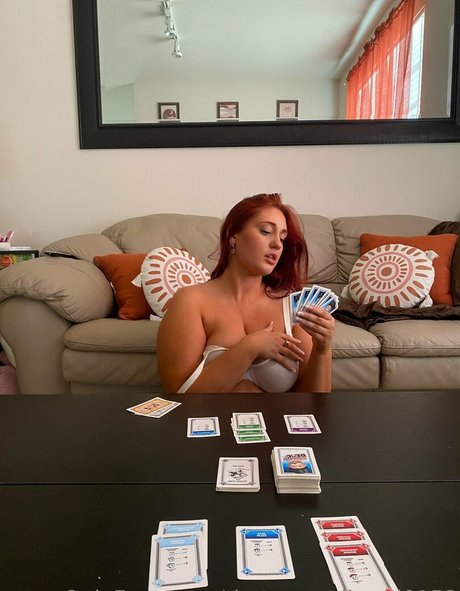 thatoneredhead0153 onlyfans striptease