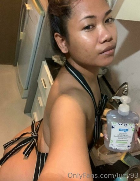 luzy93 nude onlyfans pics