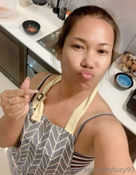 luzy93 onlyfans photos