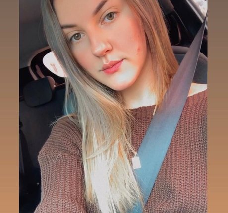 lauratavora leaked onlyfans pictures