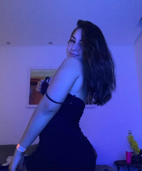 Rere Schneider onlyfans leak nude