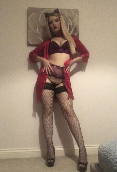 Miss Redhead Lucie onlyfans nude pics