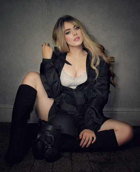 Kirsten Ria onlyfans free