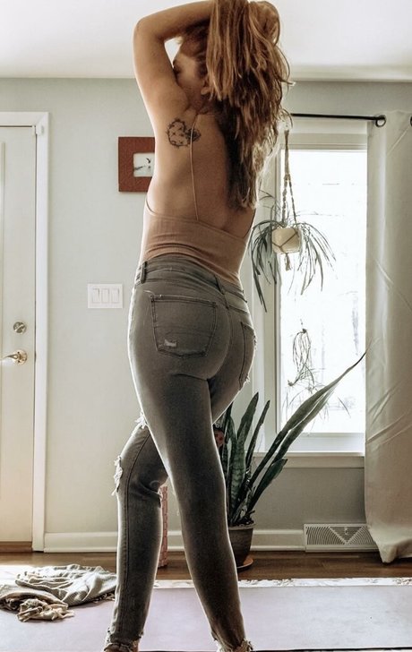 ButterflyYogaVIP leaks onlyfans