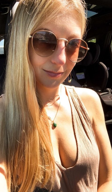 ButterflyYogaVIP only fans nude