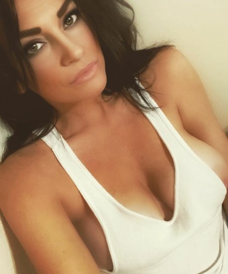 Darnell Ashbury nude onlyfans