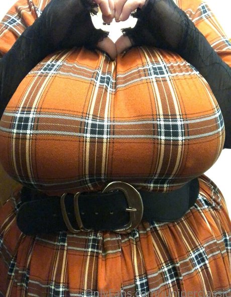 soft tittybogwitch naked onlyfans