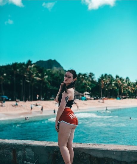 Shauna Dewit onlyfans model