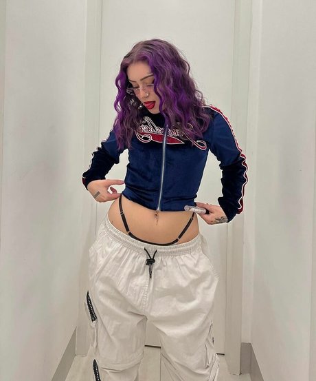 Ana Julia Mendes onlyfans leaked.