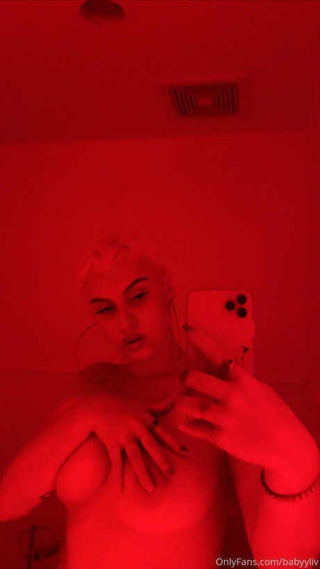 BabyyLiv onlyfans