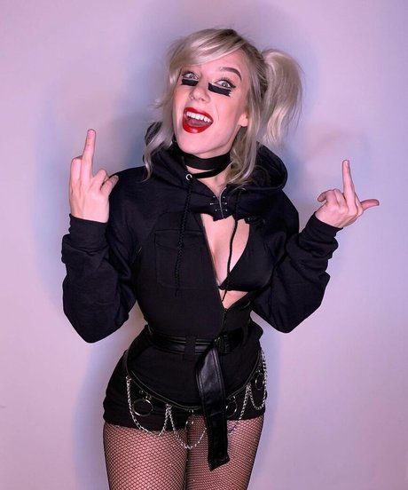 Courtney Miller onlyfans leake