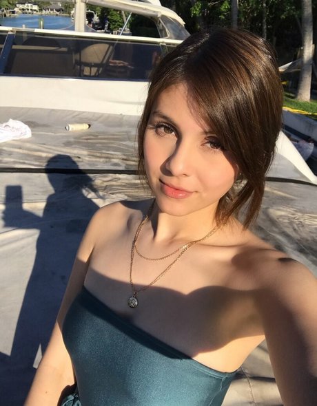 Marthacrdns nude only fans leaks