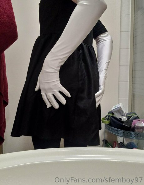 sfemboy97 naked onlyfans