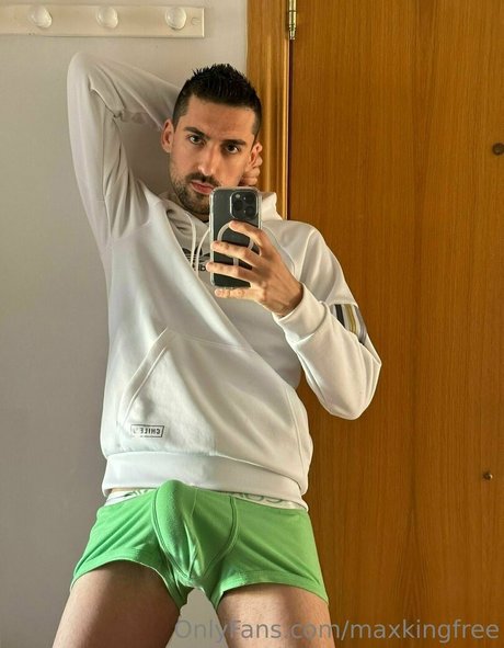 maxkingfree topless onlyfans