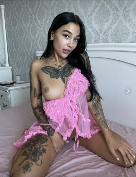 kk magdalene onlyfans leaked tits