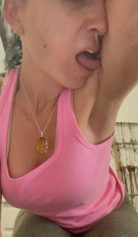 gypsymayafree only fans review