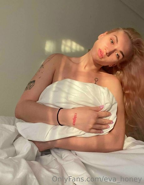 bloody lady onlyfans archives