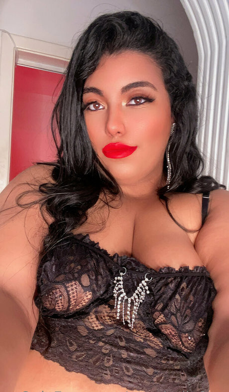 peachellafree naked onlyfans leak