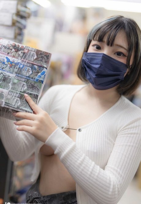 Zell Ching onlyfans leaks naked