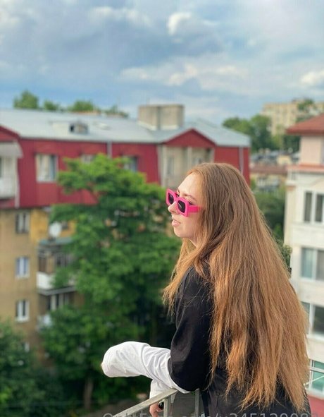 aerin emerald onlyfans nude