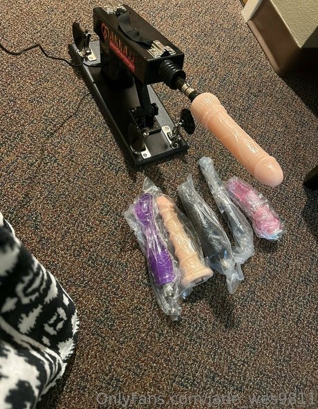 jade wes9811 onlyfans leajs