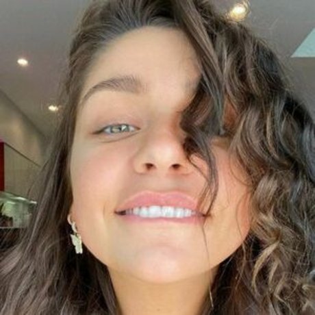 Andrea Russett Profile pic