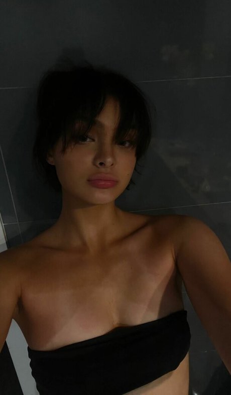 Brighton Sharbino nude only fans