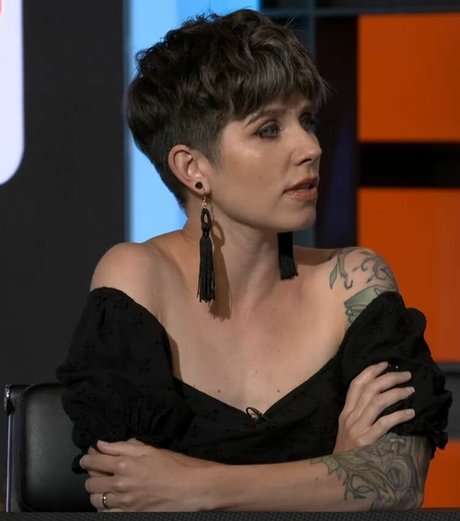 Soe Gschwind onlyfans naked leaked