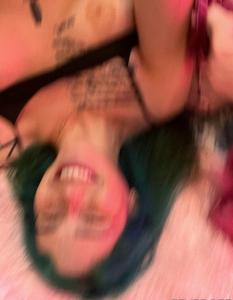 Eevee Bee onlyfans nudes