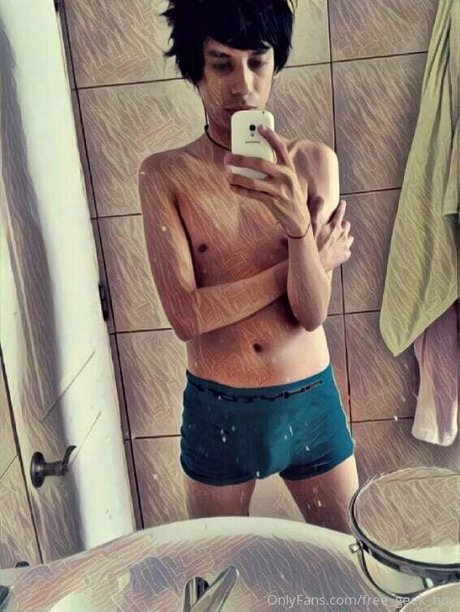 free geek boy nude onlyfans pics