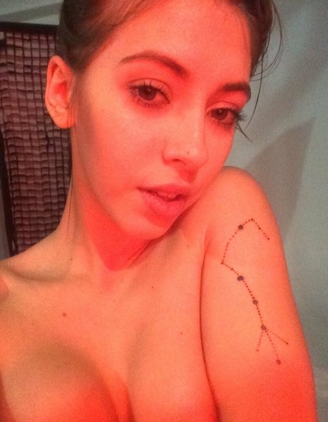 Avery Nona onlyfans leaks