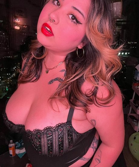 Suki Jade onlyfans xxx