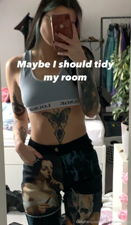 Rubyhexx onlyfans model