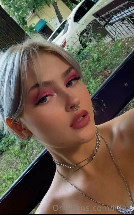 lilaxshy only fans photos