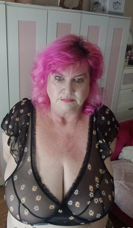 pinkywinky22 onlyfans nudes leak