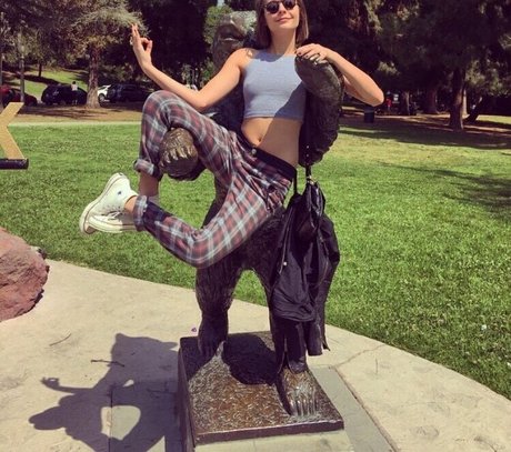 Willa Holland leaked onlyfans