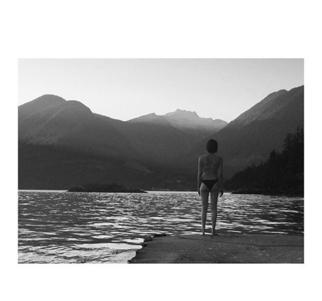 Willa Holland onlyfans naked