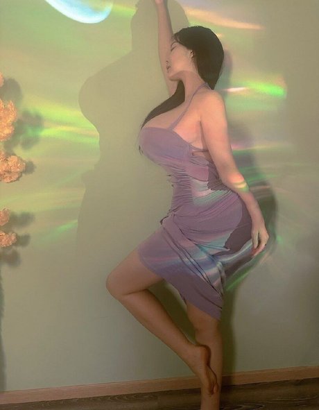 Yi Yang onlyfans boobs