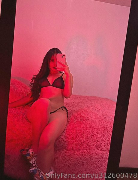 sweetiealiciaperez nude onlyfans leak