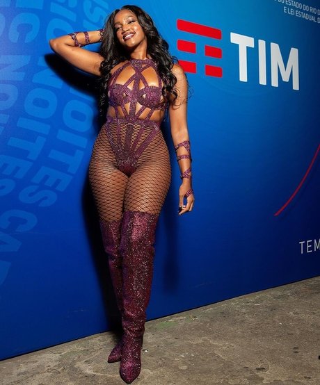 Izza Cantora onlyfans leak sex