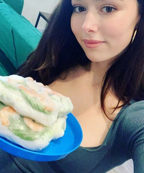 Holls8 onlyfans leaks porn