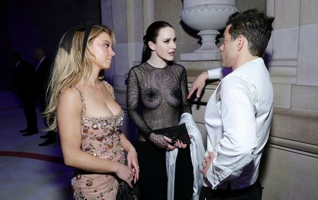 Rachel Brosnahan only fans