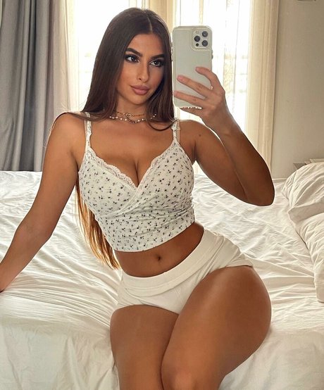 Eva Savagiou Profile pic