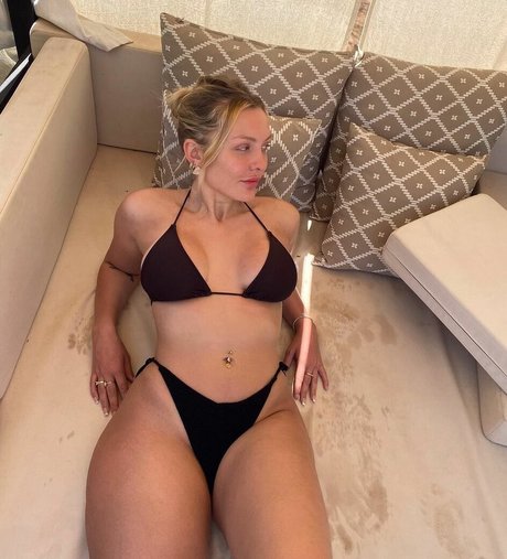 MillieT25 nude onlyfans leaked