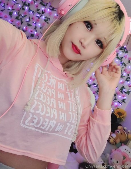 Jennybelly is on onlyfans