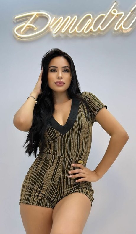 Larissa Nunes onlyfans leaked.