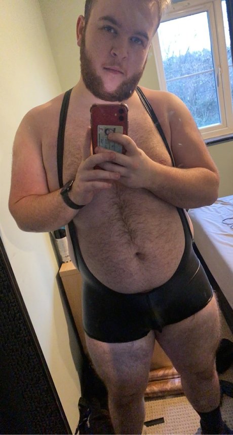 liam bowden onlyfans boobs